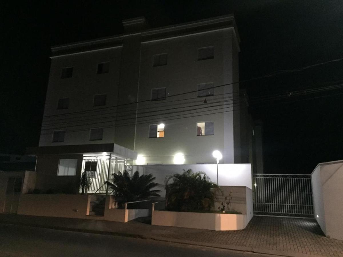 Novissimo Apto No Centro De Águas de São Pedro Eksteriør billede